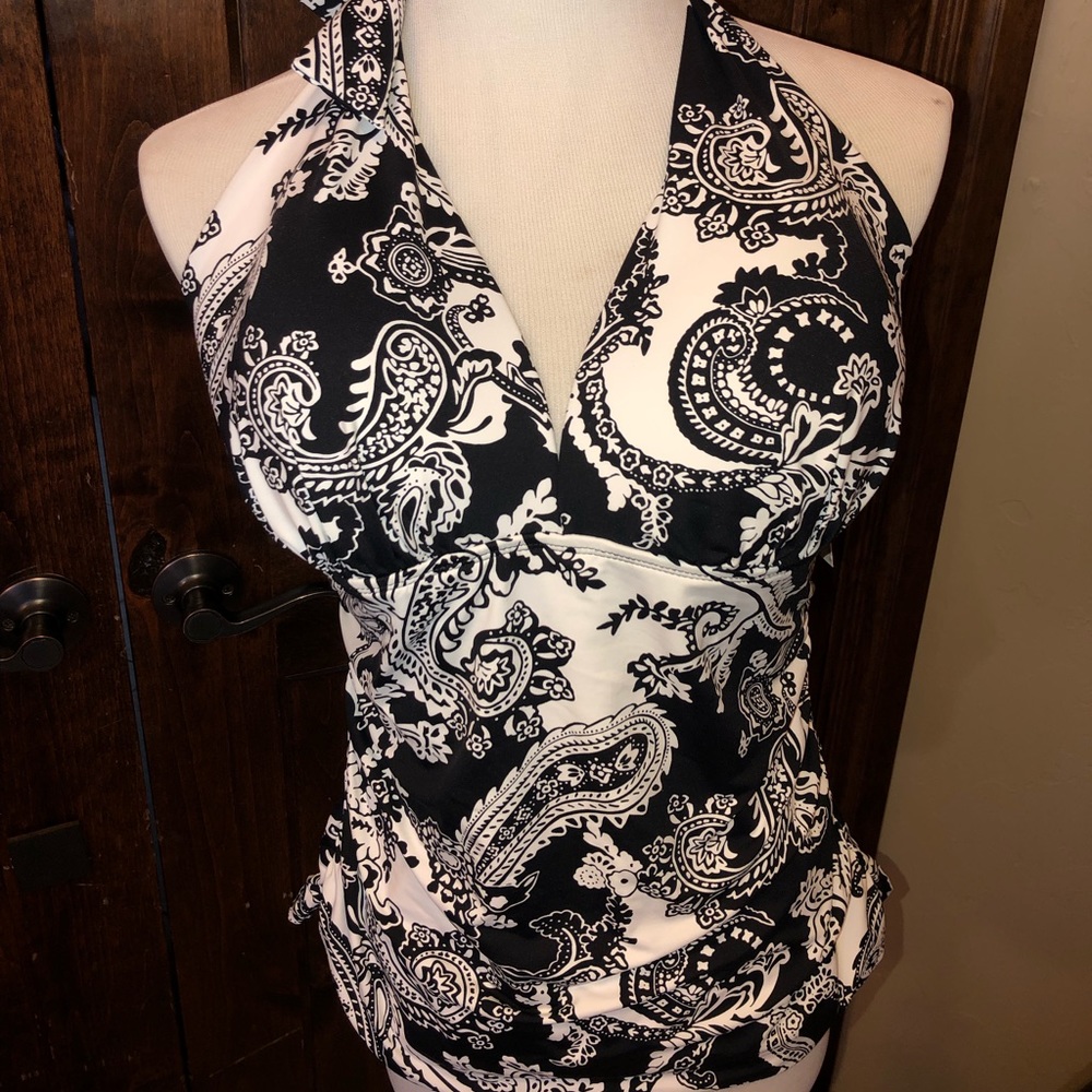 Women’s tankini size 16 SWIM top